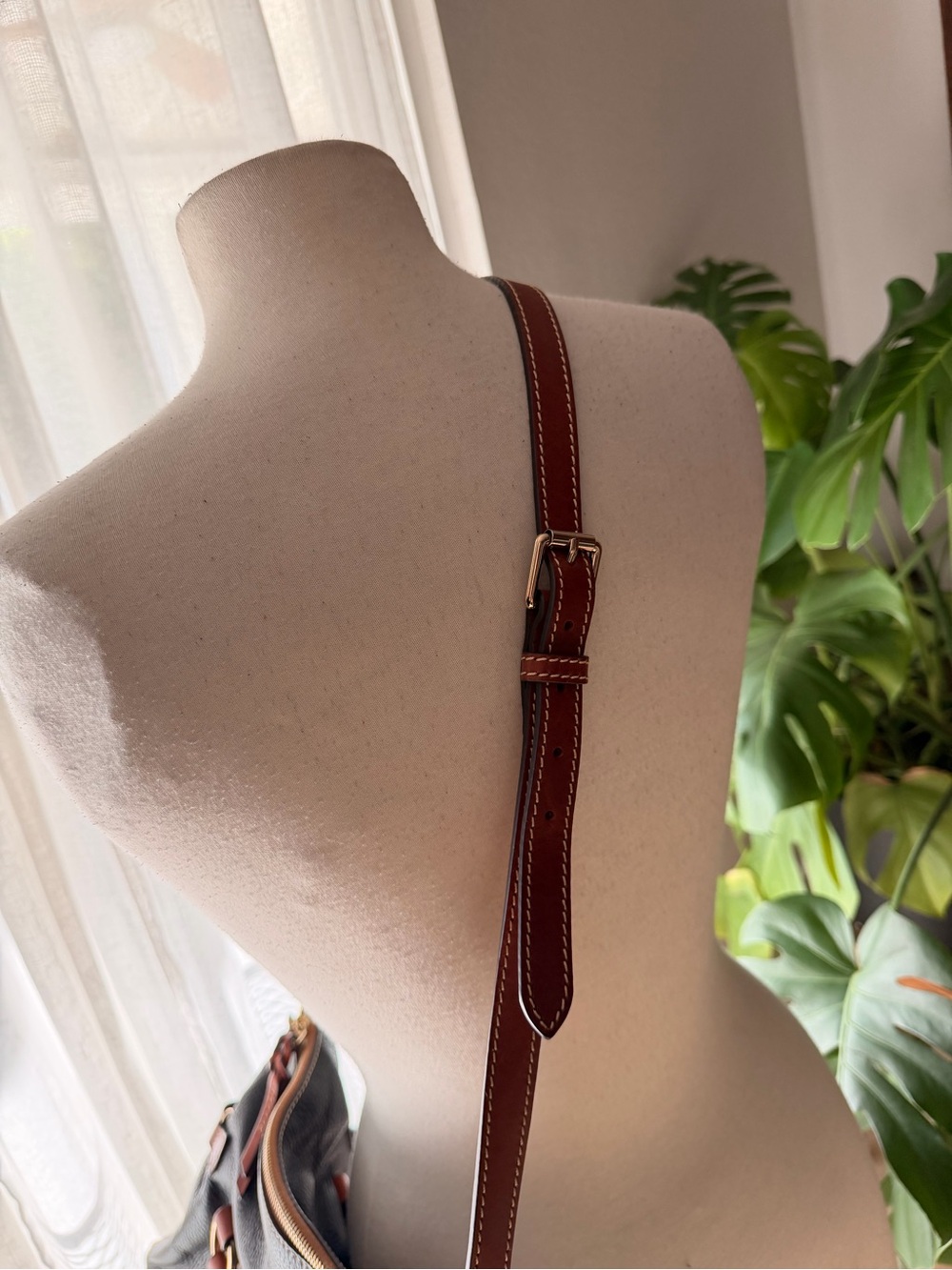 Authentic Dooney & Bourke Pebbled Leather Medium Satchel - Picture 4 of 11